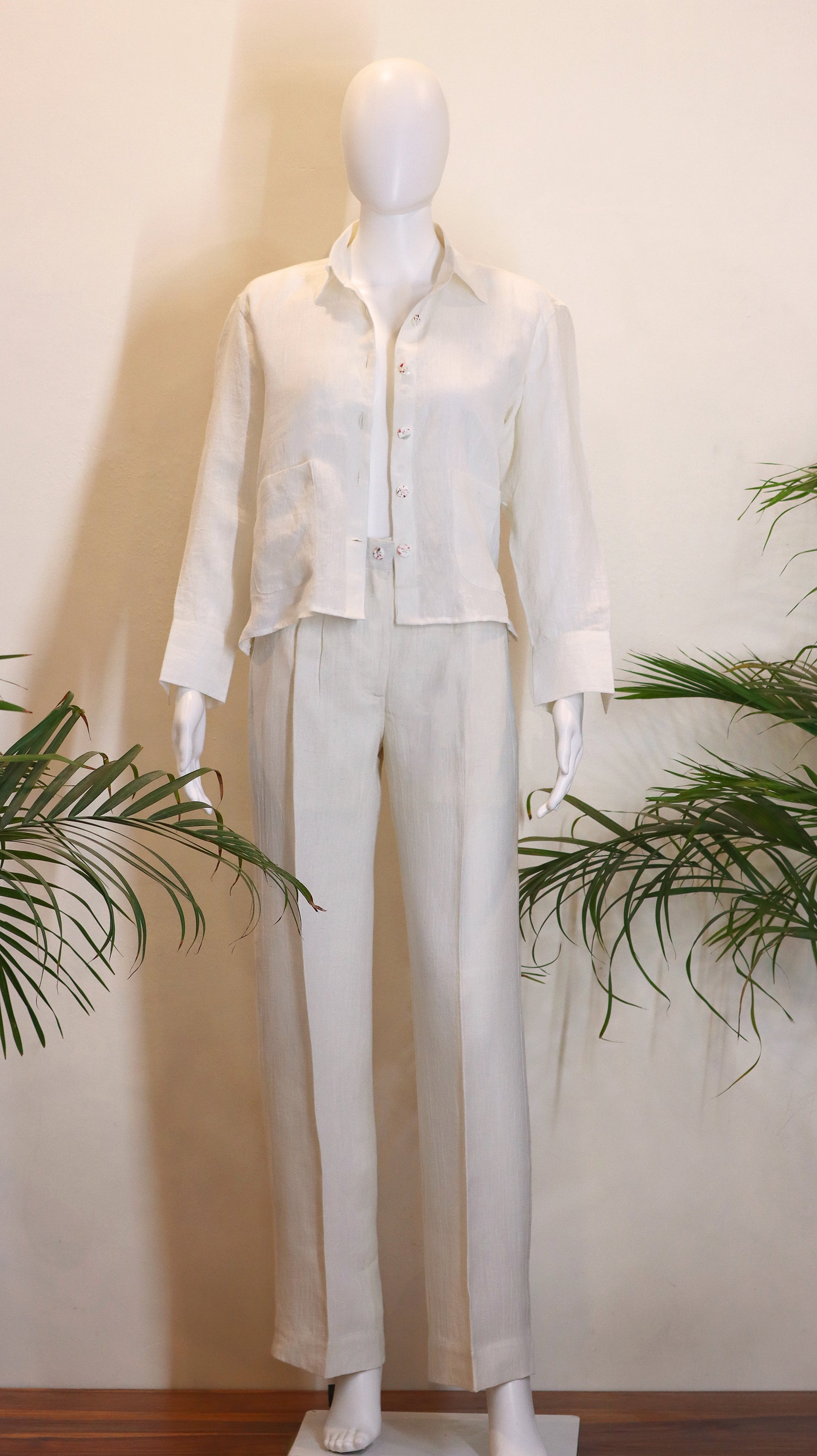 BOXY-FIT SHIRT (100% Linen)