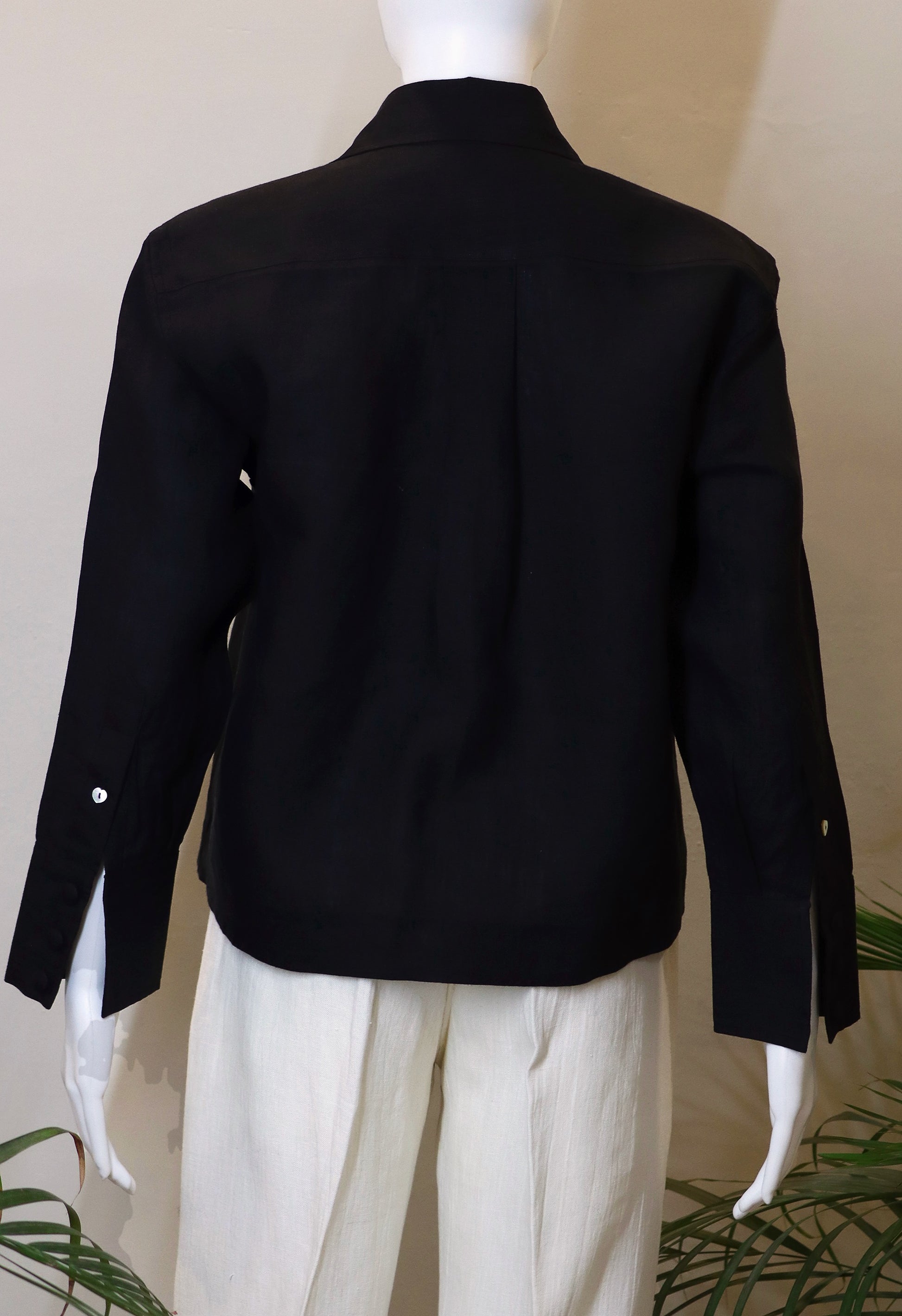 BOXY-FIT SHIRT (100% Linen)