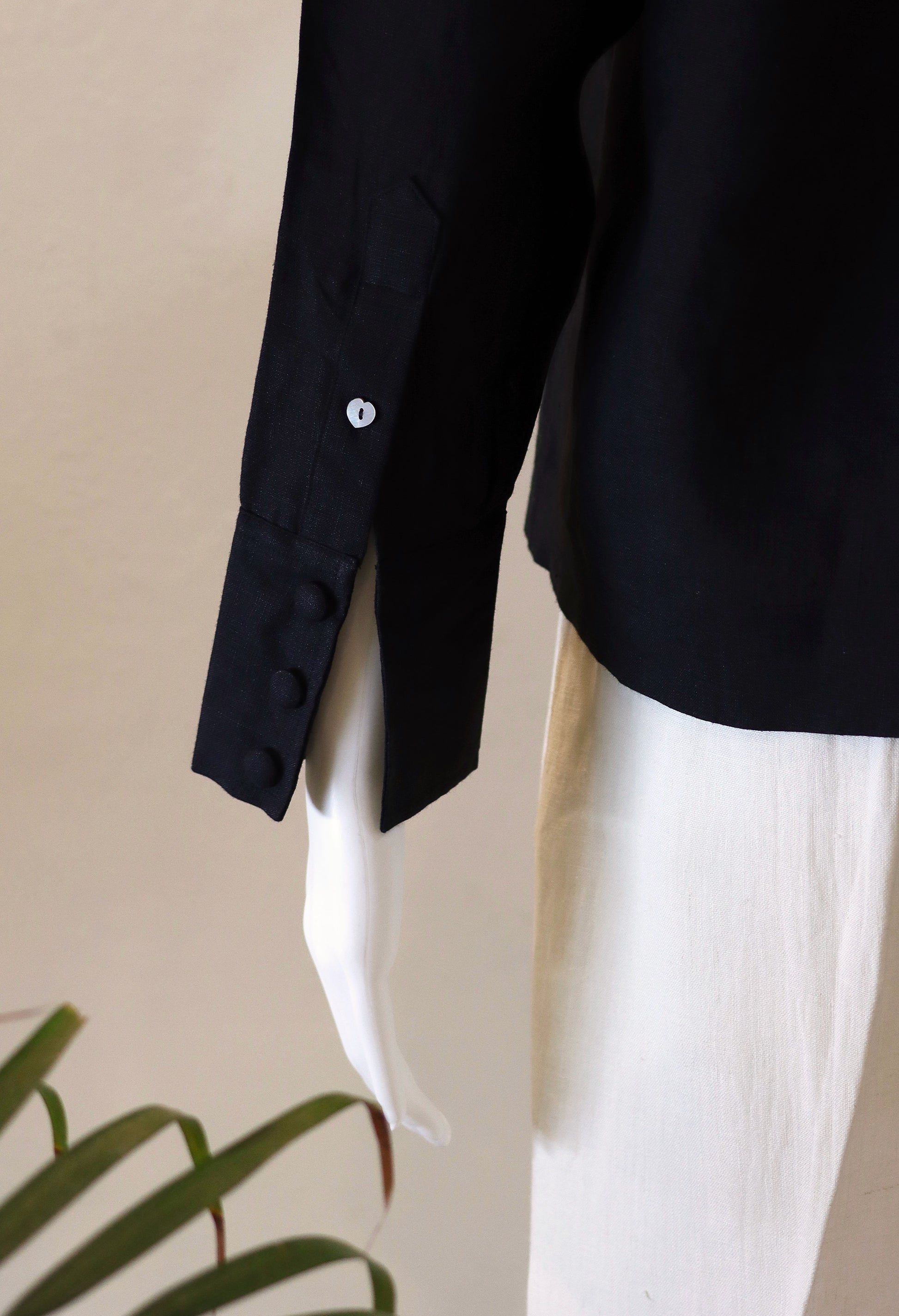 BOXY-FIT SHIRT (100% Linen)