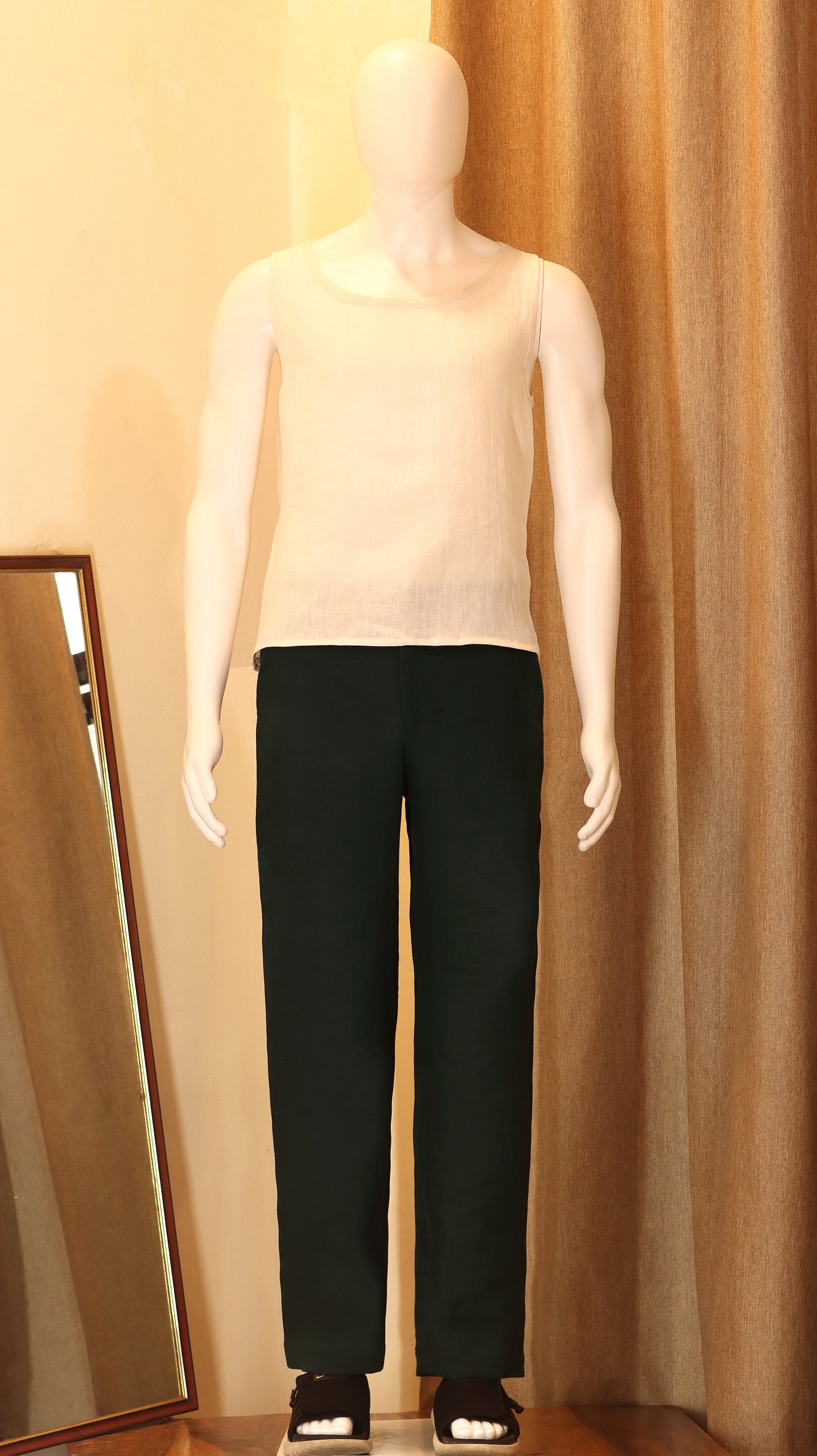 LOOSE-FIT LINEN TROUSERS (100% Linen)