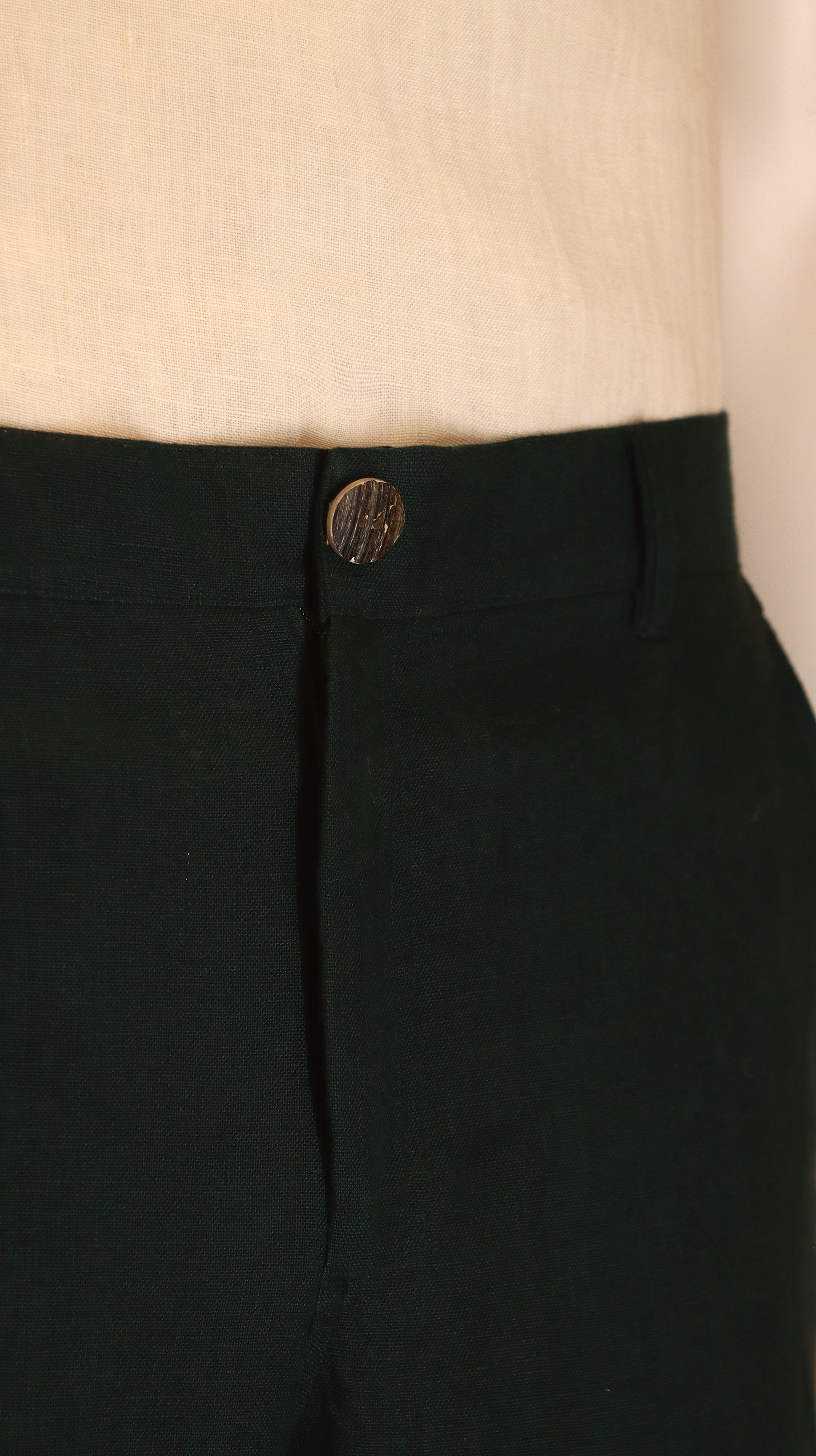 LOOSE-FIT LINEN TROUSERS (100% Linen)