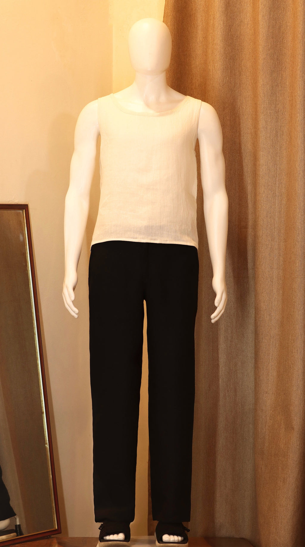 LOOSE-FIT LINEN TROUSERS (100% Linen)