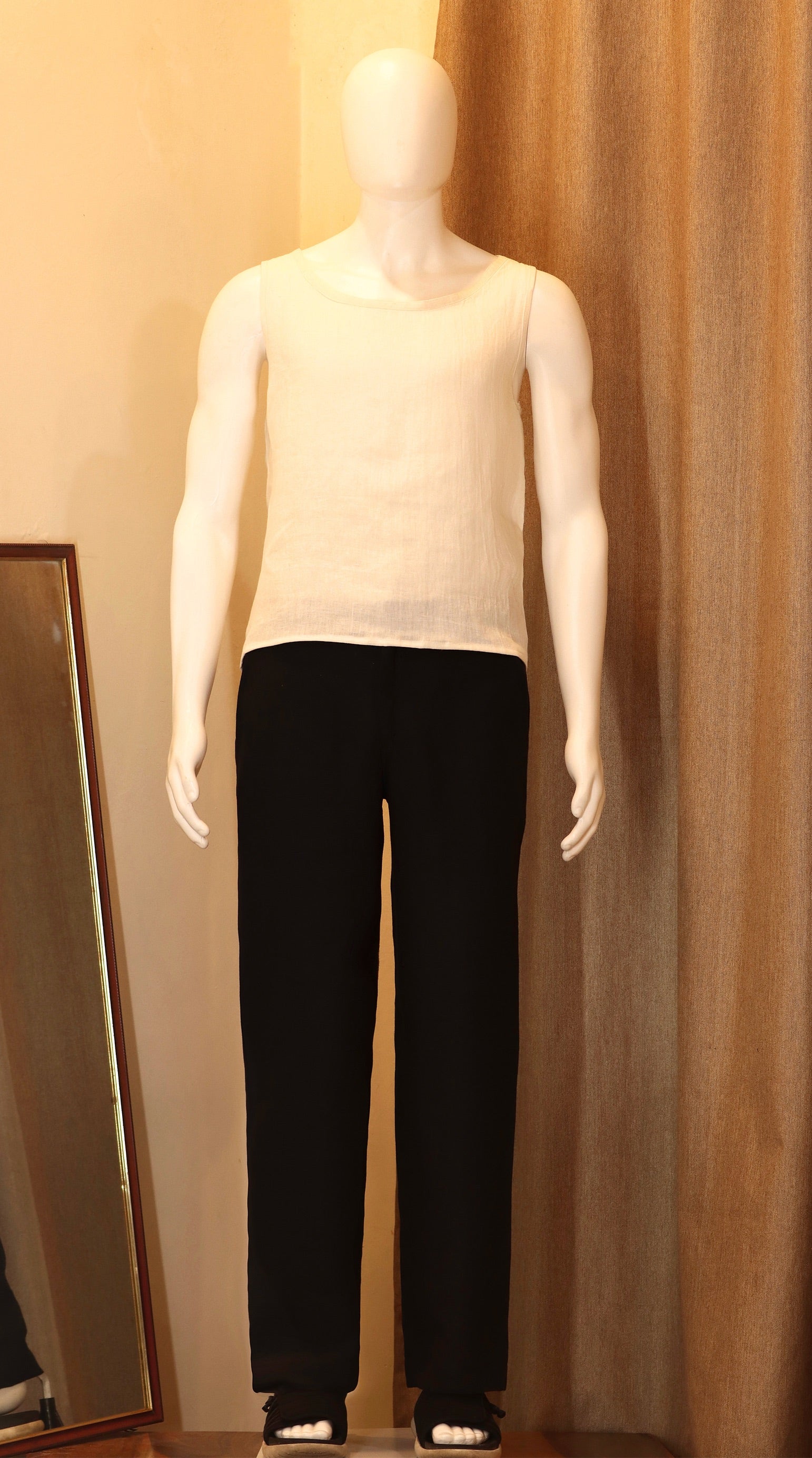 LOOSE-FIT LINEN TROUSERS (100% Linen)