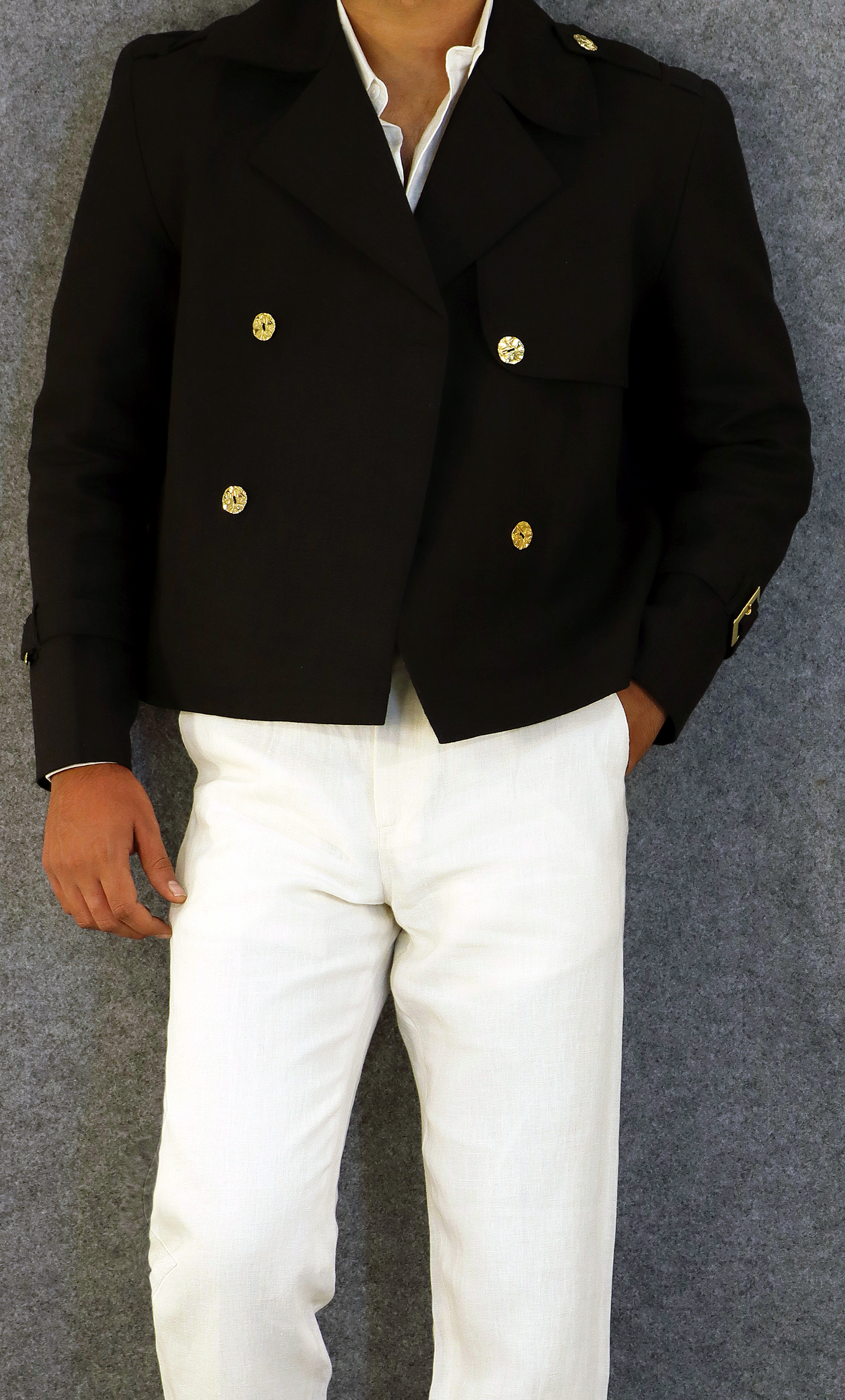 CROPPED DOUBLE BREASTED JACKET (100% Linen)