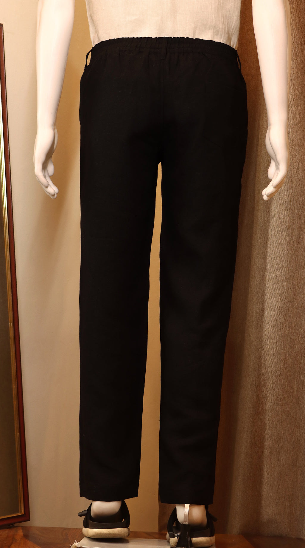 LOOSE-FIT LINEN TROUSERS (100% Linen)