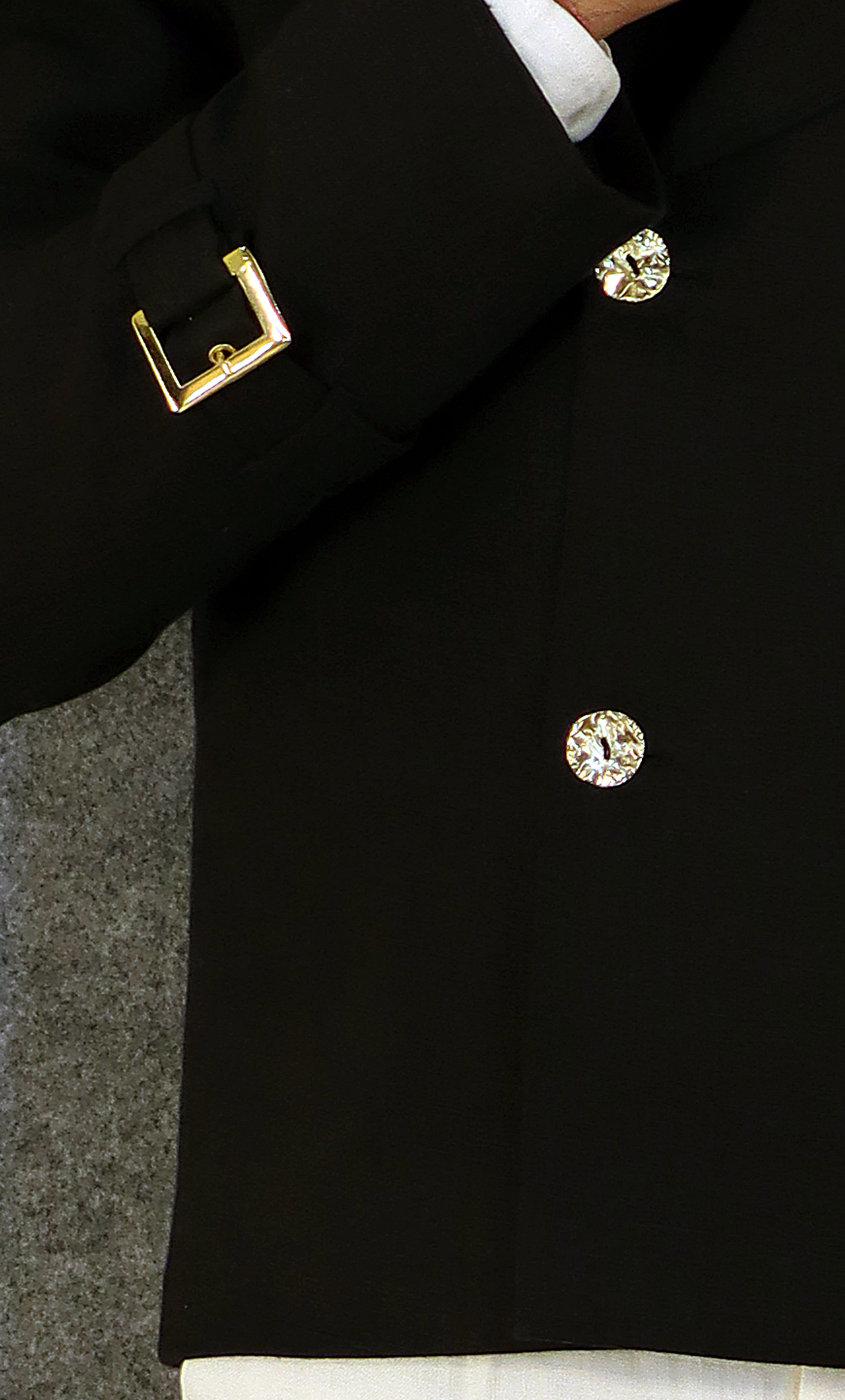 CROPPED DOUBLE BREASTED JACKET (100% Linen)