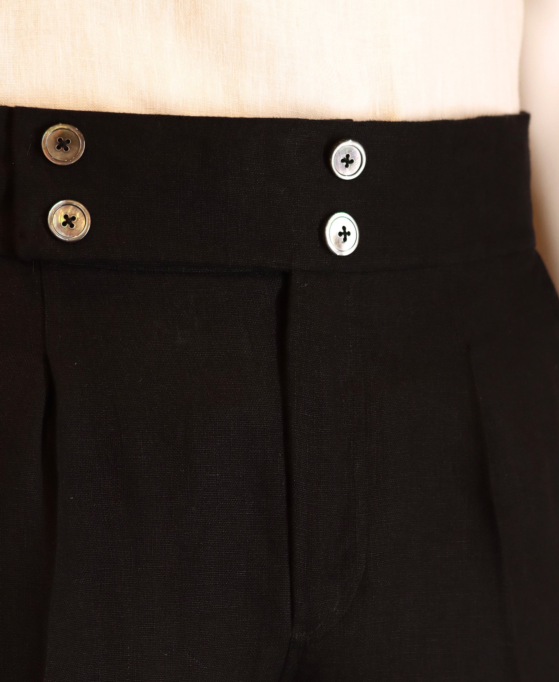IV BUTTON LINEN PANTS